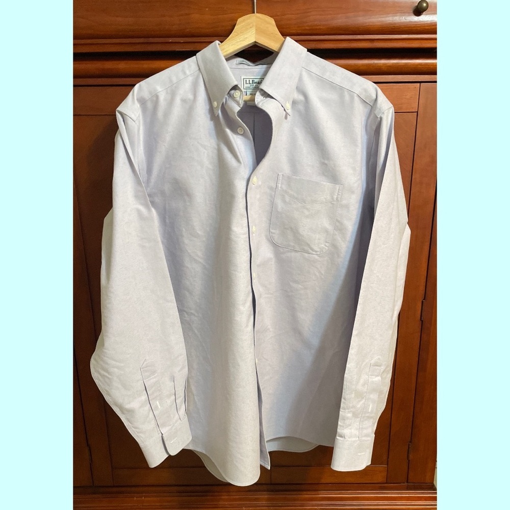 LLBean Wrinkle resistant button down shirt never worn